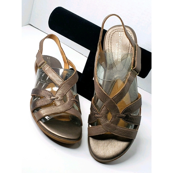 Naturalizer walking sandals Clearance